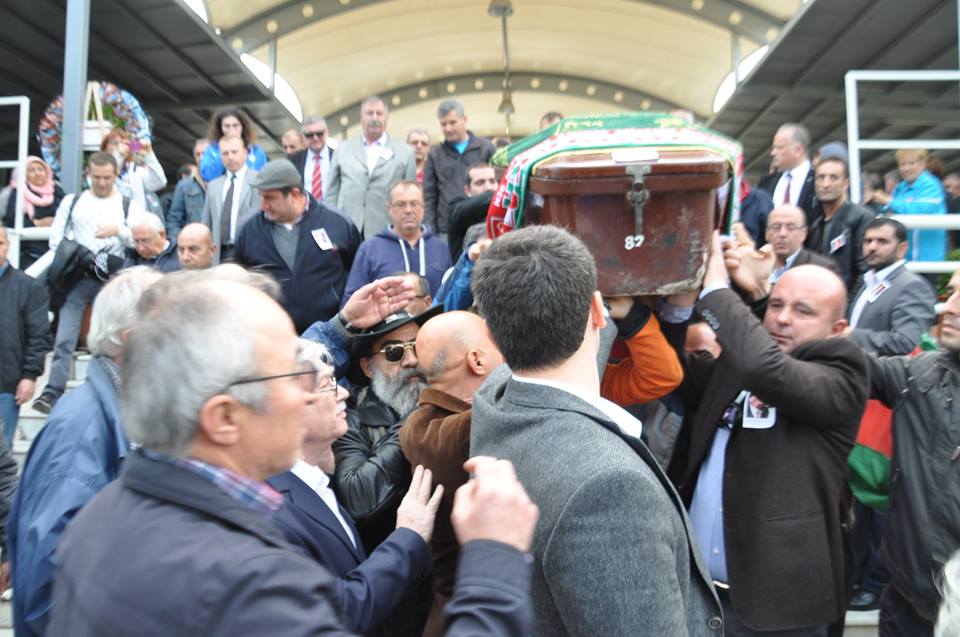 Safter Karabağlı’yı son yolcuğunda dostları yalnız bırakmadı