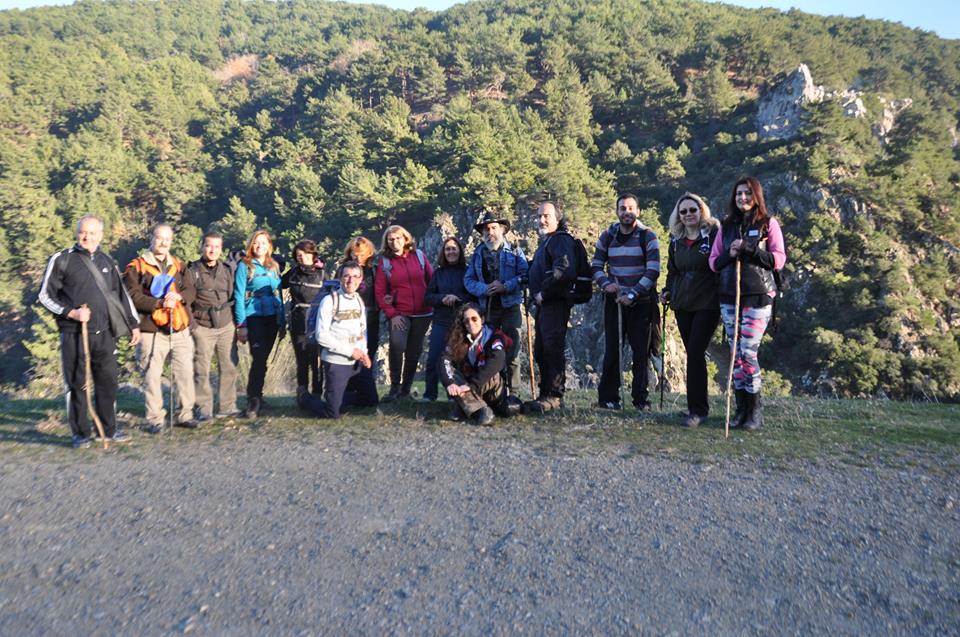 Eskimeyen dostlar doğada buluştu, mantar topladı