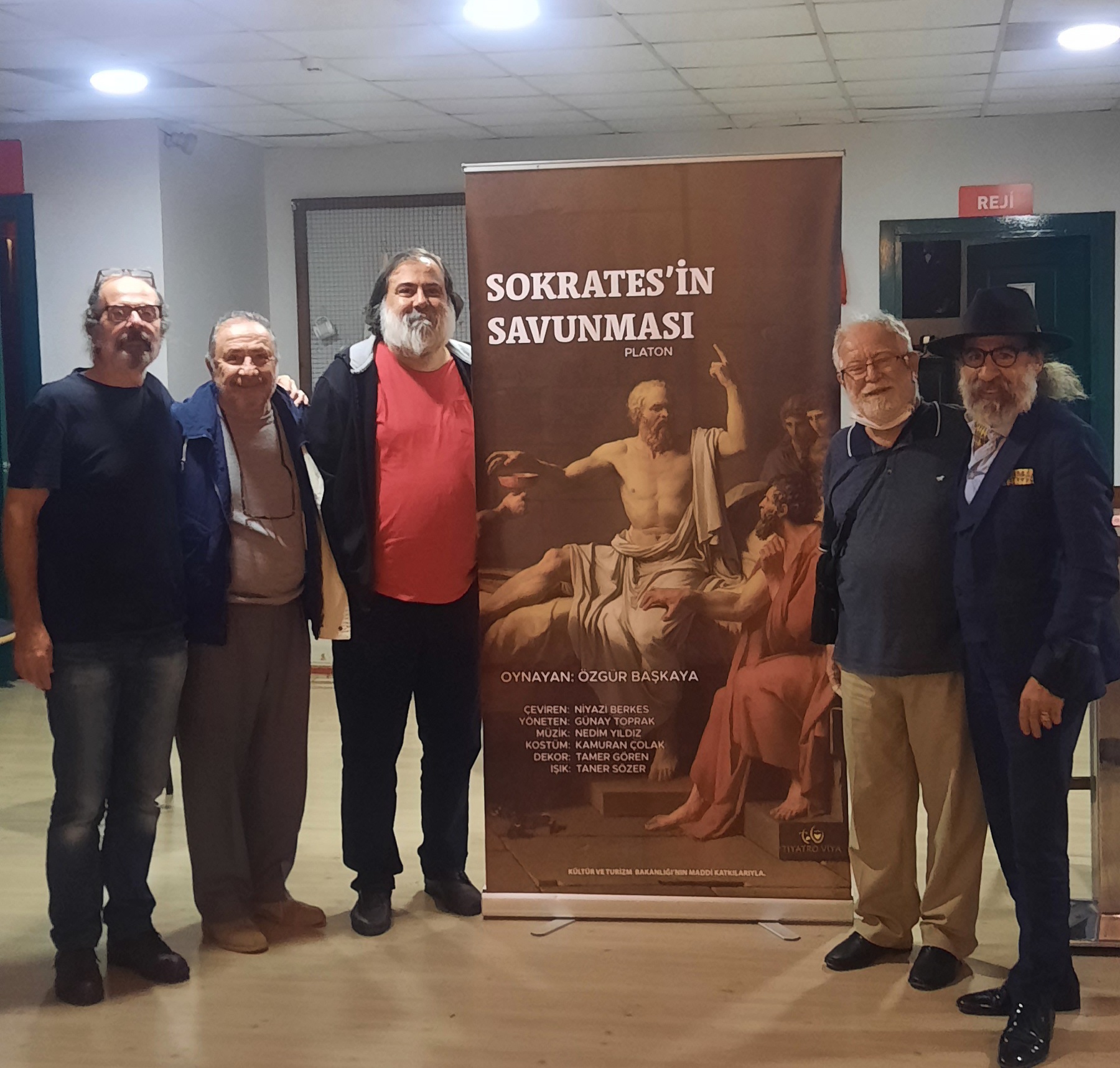 İzmir Tiyatroları Derneği’nden Duyuru…