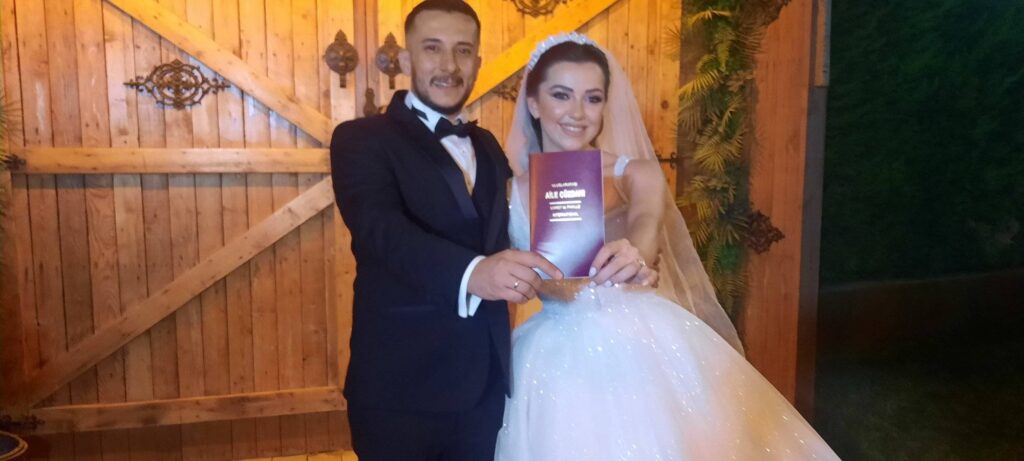 Bilen ailesinin mutlu günü