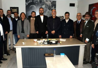 ‪İzmir Erzurum Kültür ve Dayanışma Vakfı (İZERVAK) kahvaltıda buluştu.